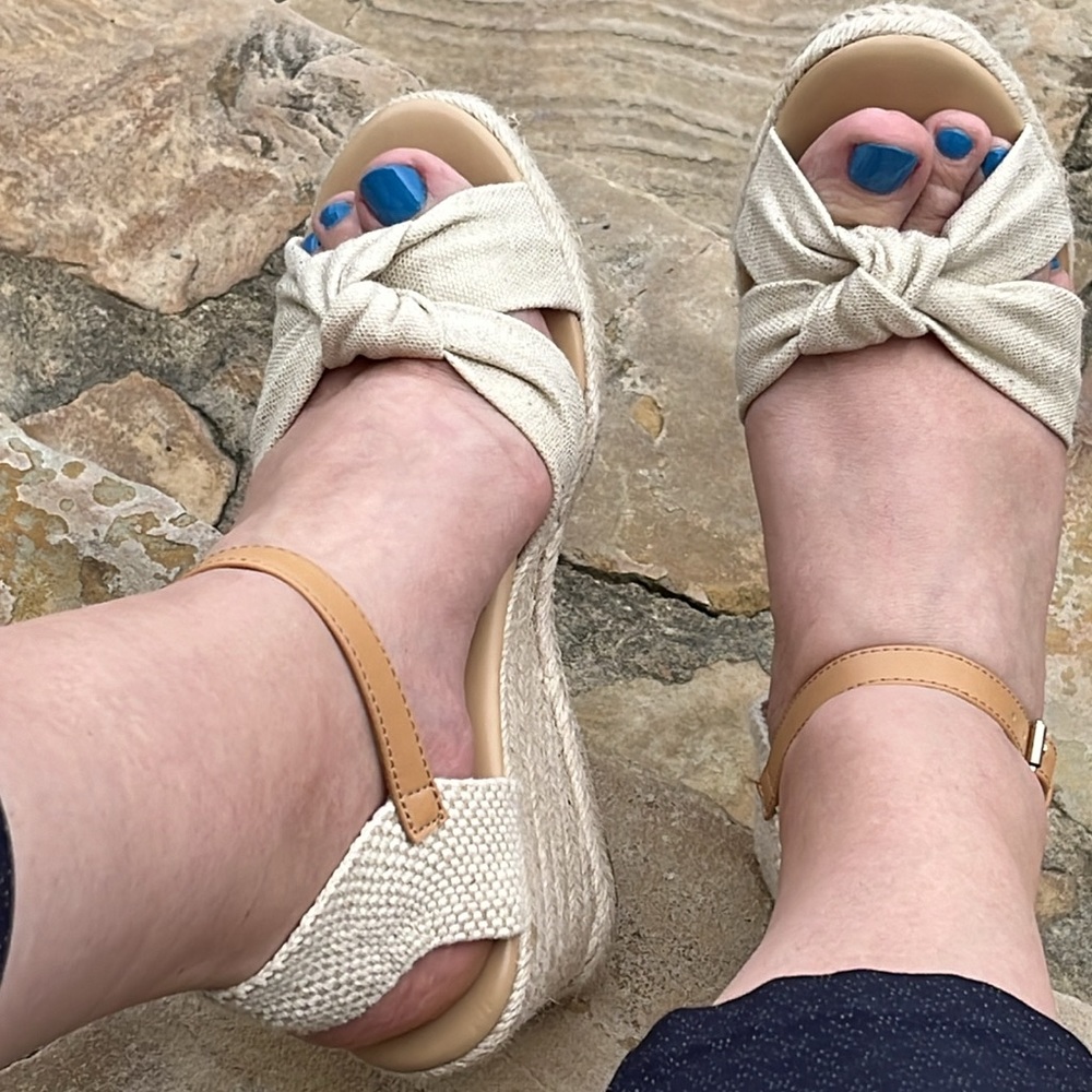 Nine West Wedge Sandals. #10 - Picture 3 of 15